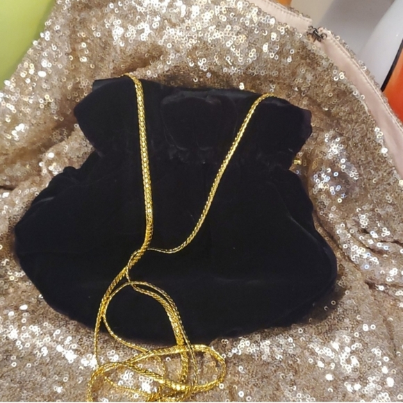 Handbags - Vintage Bag